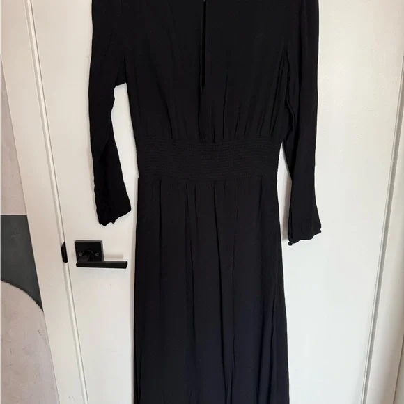 Wilfred Classic Black Long Sleeve Dress - Picture 5 of 5